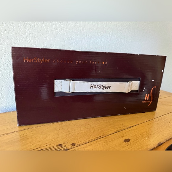 NWT HerStyler Argan Oil 6 Piece Styling system - Picture 11 of 16